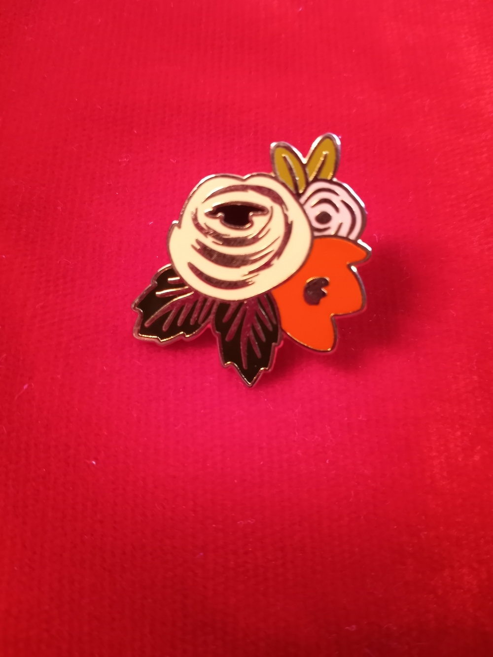 Floral Enamel Pin Brooch - White & Orange Flower
